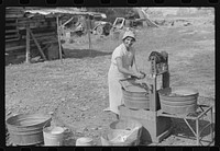 Wife of WPA (Works Progress Administration) worker, Charleston, West Virginia. Sourced from the Library of Congress.