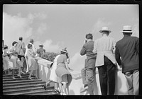 Horse races, Hialeah Park, Miami, Florida. Sourced from the Library of Congress.