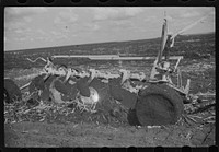 [Untitled photo, possibly related to: Discing the  mulch land before planting sugarcane for United States Sugar Corporation near Clewistown, Florida]. Sourced from the Library of Congress.