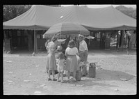 [Untitled photo, possibly related to: Spectators at Shelby County Horse Show and Fair. Shelbyville, Kentucky]. Sourced from the Library of Congress.