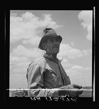 Father of Texas migrant family who follow the cotton crop from Corpus Christi to the Panhandle. Sourced from the Library of Congress.