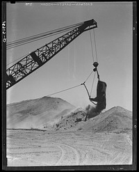 The All-American Canal under construction, Imperial County, California.  This big earth ditch will open new territory for cultivation by bringing water for irrigation to deserts of southern California adjacent to the Imperial Valley. Sourced from the Library of Congress.