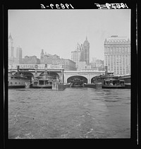 Ferry boats still make train connections which transports passengers in and out of New York City. Sourced from the Library of Congress.