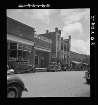 Fayetteville Street in Siler City, North Carolina. Sourced from the Library of Congress.