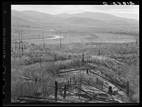 The Priest River runs through a stumpy valley where new farms are being established. Bonner County, Idaho. See general caption 49. Sourced from the Library of Congress.
