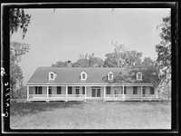 Avalon plantation house near Patterson, Louisiana by Russell Lee