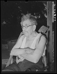 Old German, resident of community camp. Oklahoma City, Oklahoma by Russell Lee