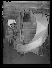 Peanut seperater which seperates the shells from the meats at peanut-shelling plant. Comanche, Texas by Russell Lee
