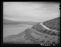 [Untitled photo, possibly related to: Reservoir of Roosevelt Dam with irrigation ditches and highway. Gila County, Arizona] by Russell Lee