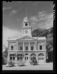 [Untitled photo, possibly related to: Walsh Library. Ouray, Colorado] by Russell Lee