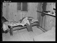 Sleeping quarters for migratory workers near Cedarville, New Jersey. Sourced from the Library of Congress.