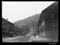 Street in Upper Mauch Chunk, Pennsylvania. Sourced from the Library of Congress.