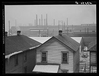 Houses and Jones and Laughlin Steel Corporation in Aliquippa, Pennsylvania. Sourced from the Library of Congress.