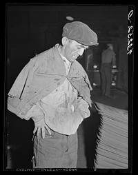 Worker at Washington Tinplate Works. Washington, Pennsylvania. Sourced from the Library of Congress.