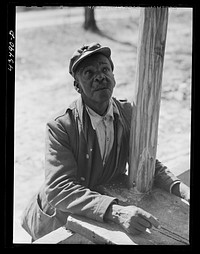  farmer who moved from the Santee-Cooper basin to uncleared land near Bonneau, South Carolina. Sourced from the Library of Congress.