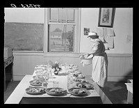 Five-cent hot lunches at the Woodville public school. Greene County, Georgia. Sourced from the Library of Congress.