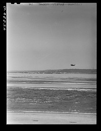 An amphibian taking off. Washington, D.C. municipal airport. Sourced from the Library of Congress.