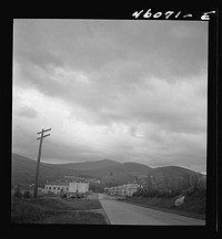 [Untitled photo, possibly related to: The town of Lyon Mountain, New York]. Sourced from the Library of Congress.