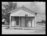 [Untitled photo, possibly related to: Siloam, Greene County, Georgia. Storehouse along the road between Greensboro and Siloam]. Sourced from the Library of Congress.