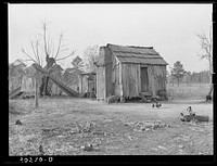 's home near Beaufort, South Carolina, showing mud chimney. Sourced from the Library of Congress.