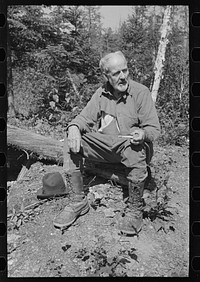 [Untitled photo, possibly related to: Old mining prospector near Winton, Minnesota] by Russell Lee