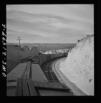 Summit (vicinity), California. Going down the mountains on the Atchison, Topeka, and Santa Fe Railroad between Barstow and San Bernardino, California. Sourced from the Library of Congress.