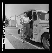 Bryn Mawr, Pennsylvania. Miss Pearl Gold, one of the many women now working for the Supplee-Wills-Jones Milk Company. Sourced from the Library of Congress.