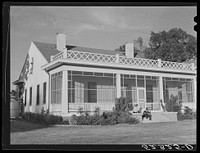 Old home of Jones family. Marcella Plantation, Mileston, Mississippi Delta, Mississippi. Sourced from the Library of Congress.
