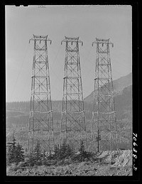 [Untitled photo, possibly related to: Crossing towers and the Columbia River at Bonneville Dam, Oregon] by Russell Lee