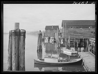 [Untitled photo, possibly related to:  Detail of waterfront. Cathlamet, Washington] by Russell Lee