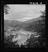 [Untitled photo, possibly related to: Shasta County, California. Sacramento River] by Russell Lee