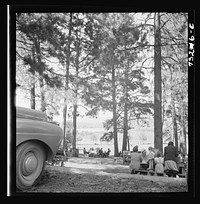 [Untitled photo, possibly related to: Klamath Falls, Oregon. Sunday afternoon in the city park] by Russell Lee