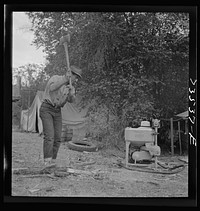 Grant County, Oregon. Mining prospectors' camp by Russell Lee