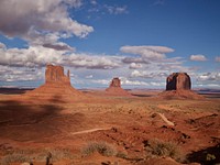 Scene in the Arizona portion of Monument Valley, a desert region on the Arizona-Utah border known for the towering sandstone buttes of Monument Valley Navajo Tribal Park. The park, frequently a filming location for Western movies, is accessed by the looping, 17-mile Valley Drive.