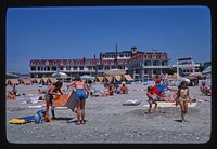 Windsor Hotel, Cape May, New Jersey (1978) photography in high resolution by John Margolies. Original from the Library of Congress. 