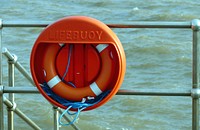 Lifebuoy ring hanging photo, free public domain CC0 image