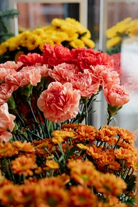 Bunches of orange flowers  in a flower shop