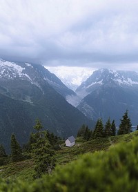 House in solitude in Chamonix Valley