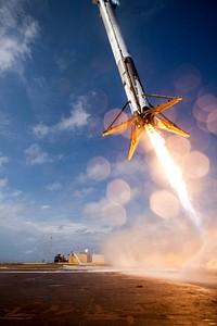 CRS&ndash;6 First Stage Landing (2015). Original from Official SpaceX Photos. Digitally enhanced by rawpixel.