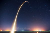 CRS&ndash;4 (2014). Original from Official SpaceX Photos . Digitally enhanced by rawpixel.