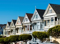 One of the best-known groups of &quot;Painted Ladies&quot; is the row of Victorian houses at 710&ndash;720 Steiner Street, across from Alamo Square park, in San Francisco.