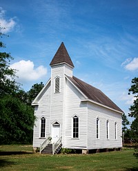 Montpelier Methodist Church in Baldwin County. Original image from <a href="https://www.rawpixel.com/search/carol%20m.%20highsmith?sort=curated&amp;page=1">Carol M. Highsmith</a>&rsquo;s America, Library of Congress collection. Digitally enhanced by rawpixel.