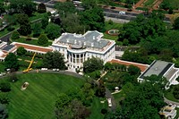 Aerial view of the White House during the 1980s. Original image from <a href="https://www.rawpixel.com/search/carol%20m.%20highsmith?sort=curated&amp;page=1">Carol M. Highsmith</a>&rsquo;s America, Library of Congress collection. Digitally enhanced by rawpixel.