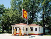 Vintage Shell station in Mount Olive, Illinois. Original image from Carol M. Highsmith’s America, Library of Congress collection. Digitally enhanced by rawpixel.