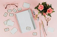 Girly Valentine&#39;s gift tags with a blank notepad