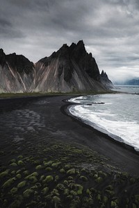 View of Iceland&#39;s south shore