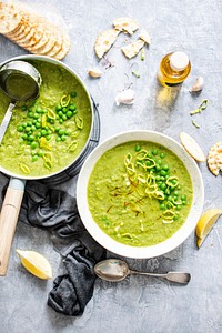 Homemade leek peas creamy soup