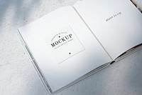 Magazine mockup with a blank space psd