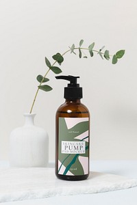 Label mockup psd, brown pump bottle, beauty product packaging design, business branding