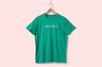 Women’s t-shirt mockup, green casual fashion in realistic design psd